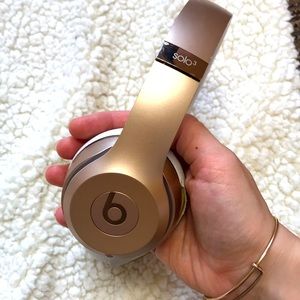Beats headphones - gold
